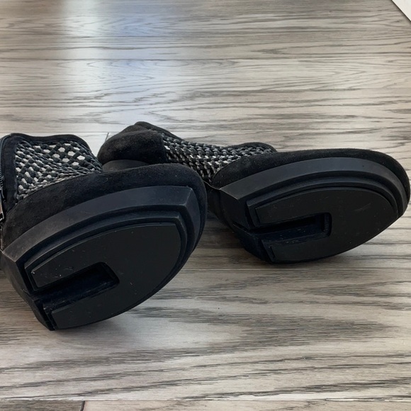 Balenciaga perforated platform heels size 40, US9 - Picture 9 of 13